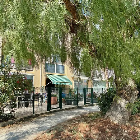 App 2 Couchages La Londe Les Maures Hotel apartamentowy *